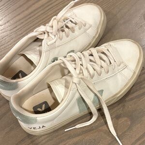 Veja Women's Off-White and Light Gray Sneakers